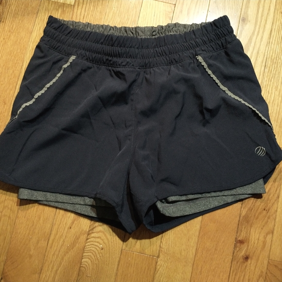 Shorts - Picture 1 of 2